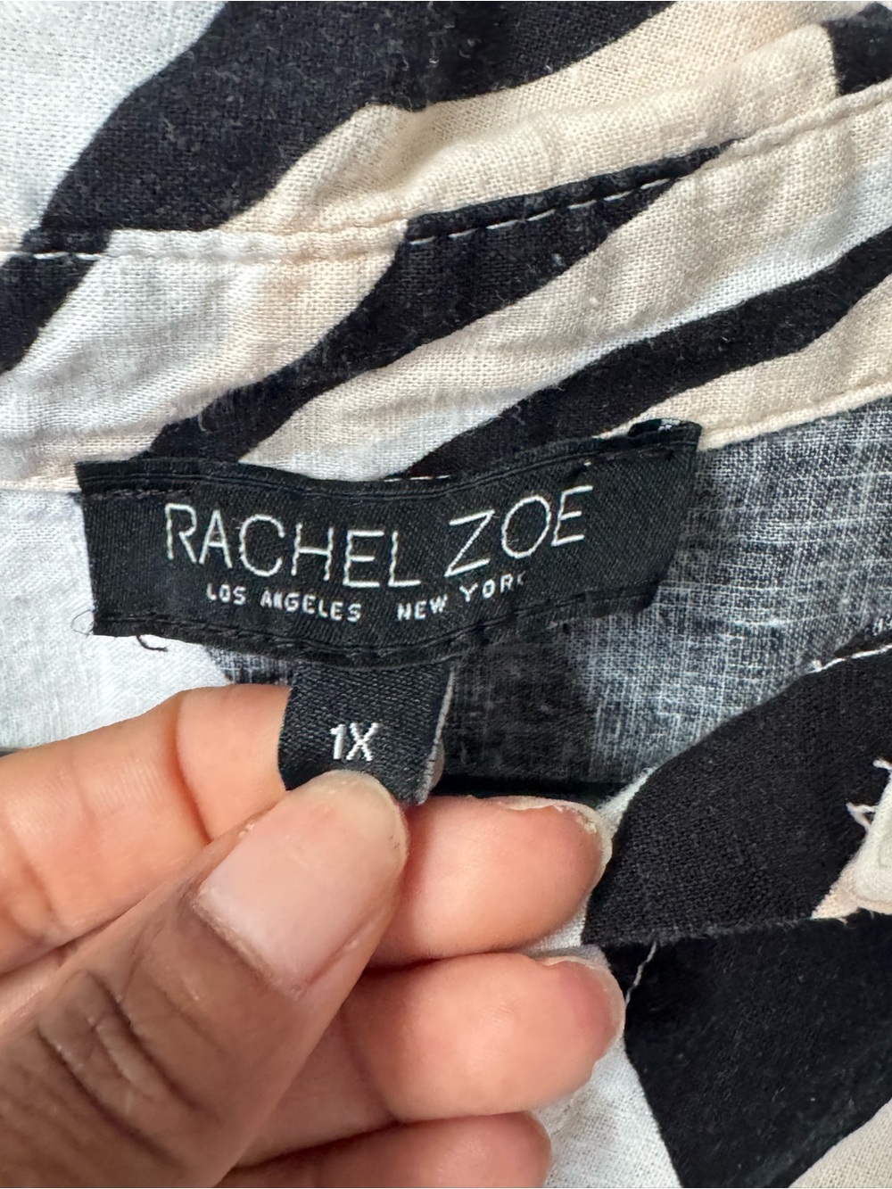 Rachel Black & Cream Floral Button-Down Shirt - Picture 3 of 8